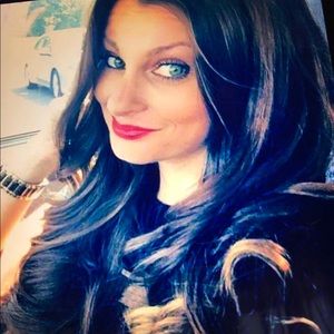 Meet your Posher, Shelly